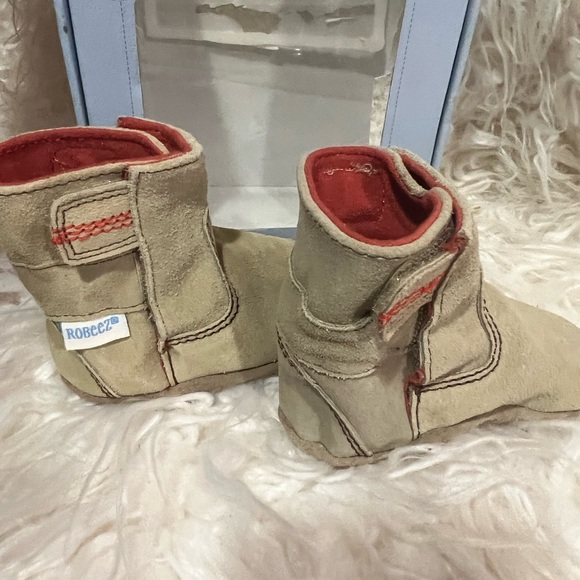 Robeez crib shoes - Picture 3 of 3